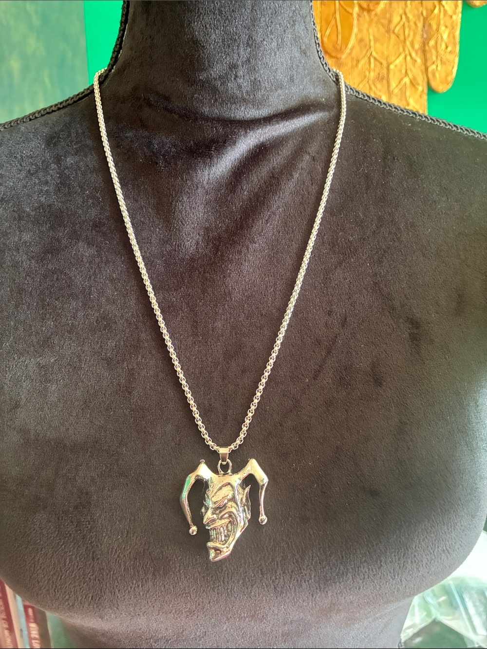 NWT Evil Joker Jester Pendant Necklace in polished silvertone Halloween gothic